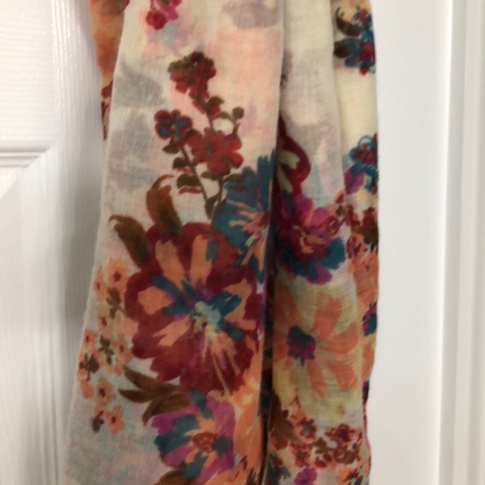Scarf - Picture 3 of 3